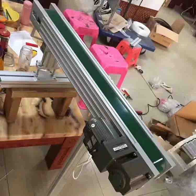 小型皮帶輸送機
